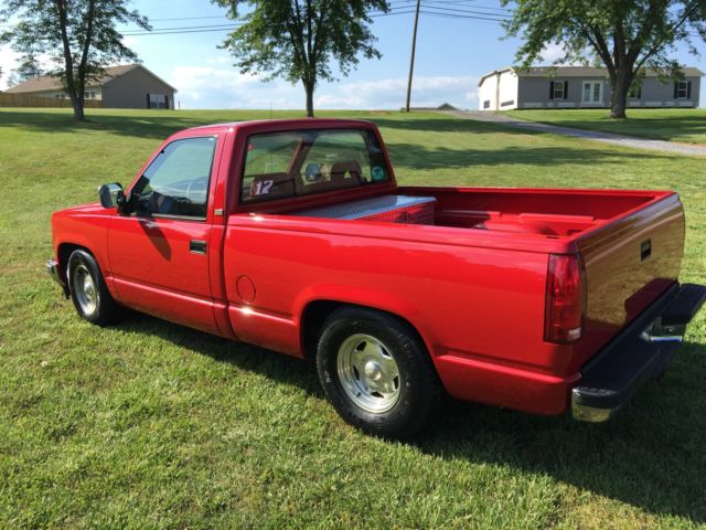 1992 Red Chevrolet C/K Pickup 1500 Standard Cab Pickup