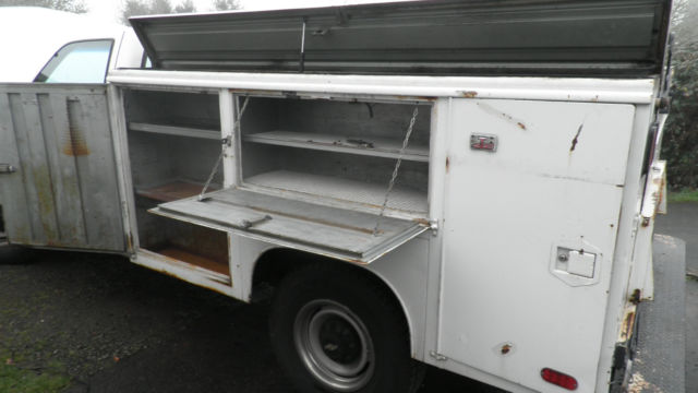 1992 White Chevrolet C/K Pickup 2500 Standard Cab w/Utility Box