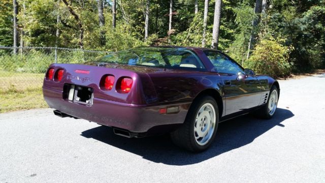 1992 Green Chevrolet Corvette Hatchback