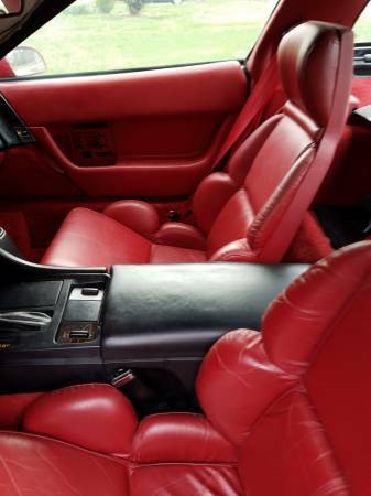 1992 White Chevrolet Corvette Convertible