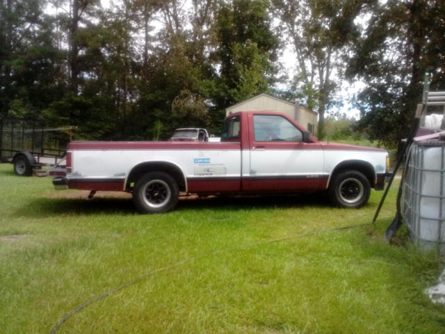 1992 SilverBlack Chevrolet S-10