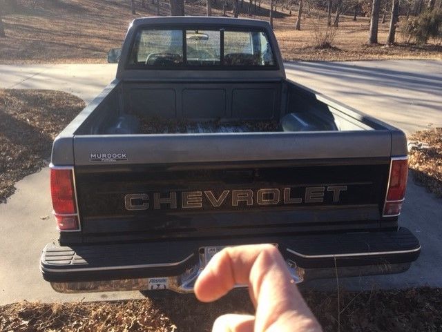 1992 SilverBlack Chevrolet S-10