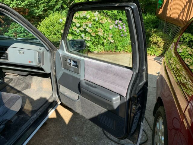 1992 Black Chevrolet Blazer SUV