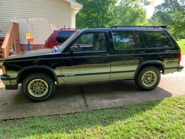 1992 Black Chevrolet Blazer SUV