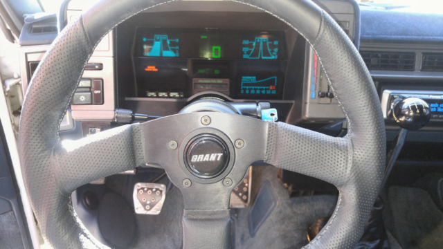 1992 White Chevrolet S-10 Extended Cab Pickup