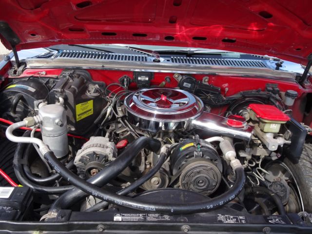 1992 Red Chevrolet S-10 Extended Cab Pickup