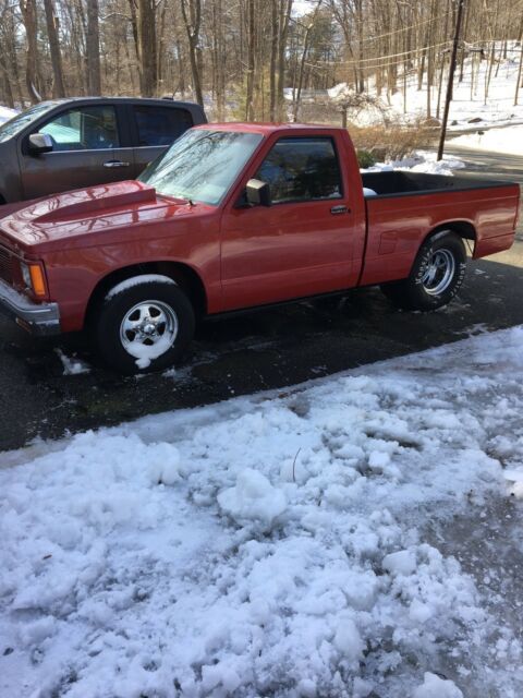 1992 Red Chevrolet S-10