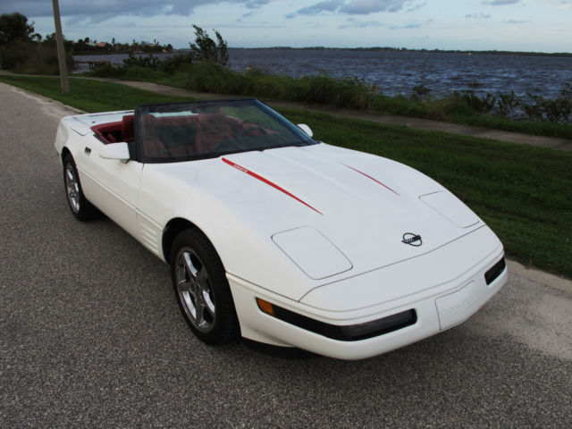 1992 White Chevrolet Corvette Convertible