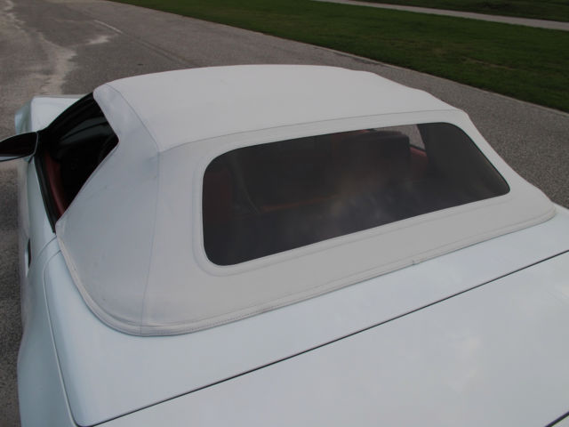 1992 White Chevrolet Corvette Convertible