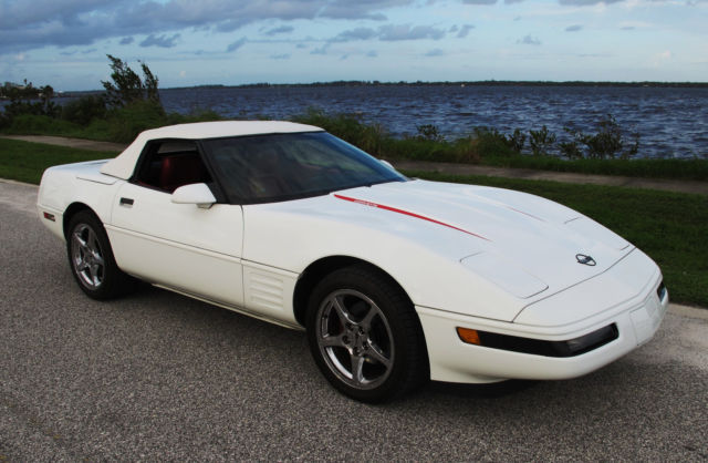 1992 White Chevrolet Corvette Convertible