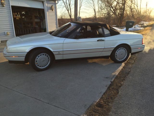 1992 peal white Cadillac Allante Convertible