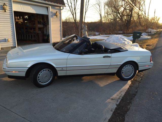 1992 peal white Cadillac Allante Convertible