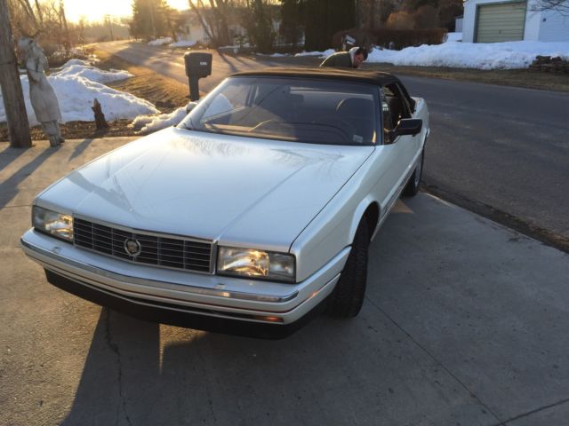 1992 peal white Cadillac Allante Convertible
