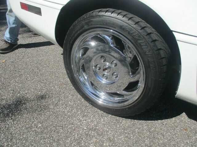 1992 White Chevrolet Corvette Coupe