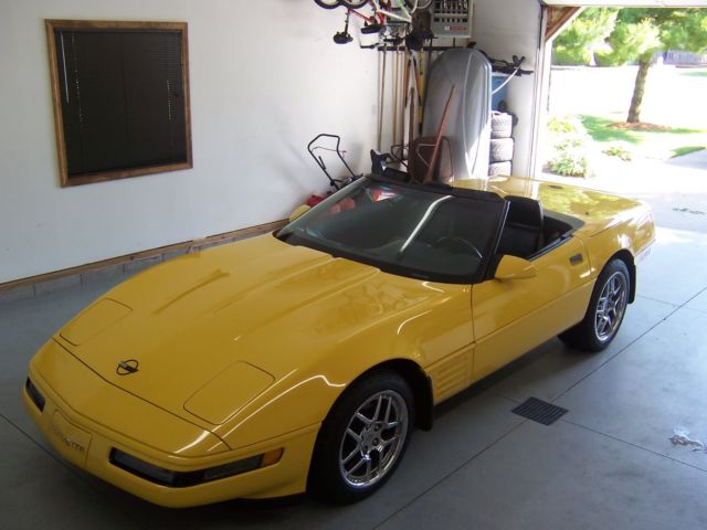 1992 Yellow Chevrolet Corvette Convertible
