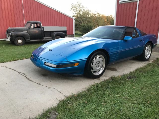 1992 Blue Chevrolet Corvette Coupe