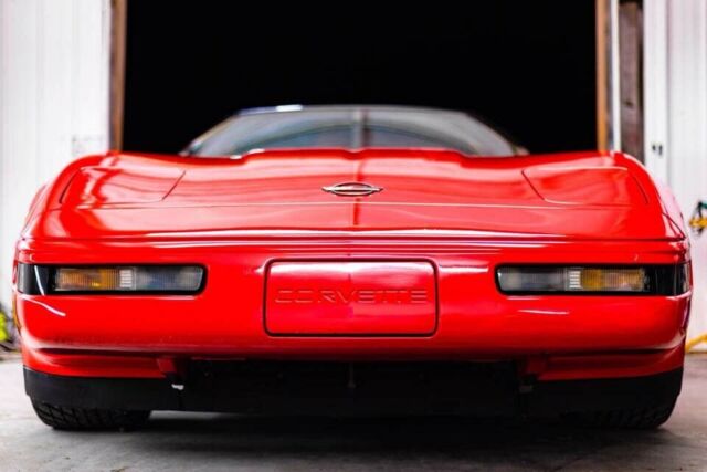 1992 Red Chevrolet Corvette Coupe