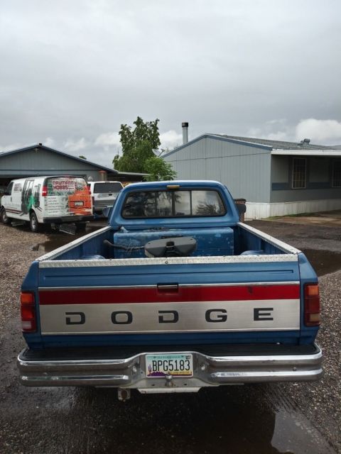 1992 Blue Dodge D250 Extended Cab Pickup