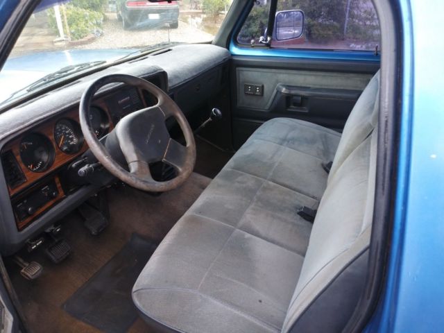 1992 Blue Dodge D250 Extended Cab Pickup