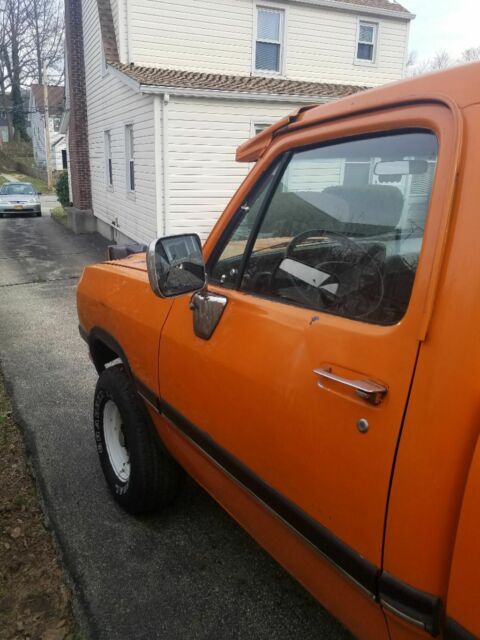 1992 Dodge Ram 1500 Standard Cab Pickup