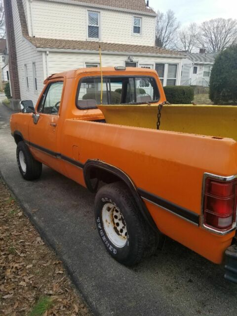 1992 Dodge Ram 1500 Standard Cab Pickup