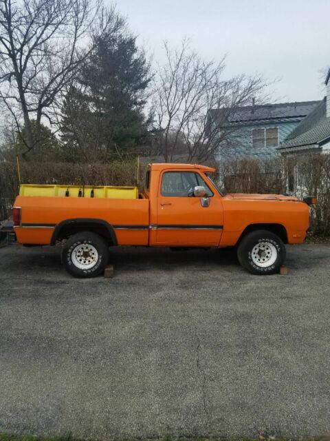 1992 Dodge Ram 1500 Standard Cab Pickup