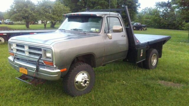 1990 Dodge Ram 2500 Standard Cab Pickup