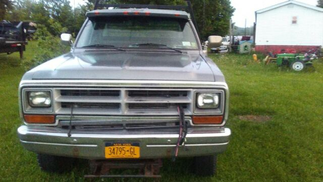 1990 Dodge Ram 2500 Standard Cab Pickup