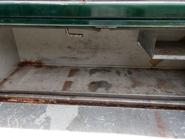 1991 Green Dodge Ram 2500 Service Utility body