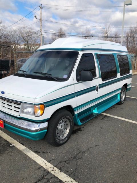 1992 white Ford E-Series Van Van Camper