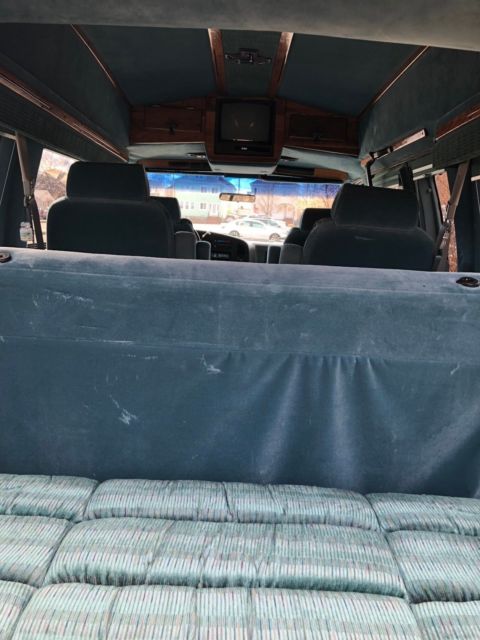 1992 white Ford E-Series Van Van Camper
