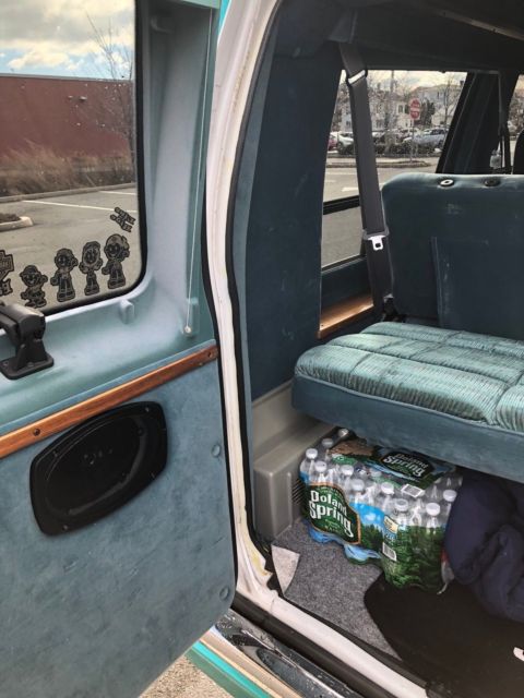 1992 white Ford E-Series Van Van Camper