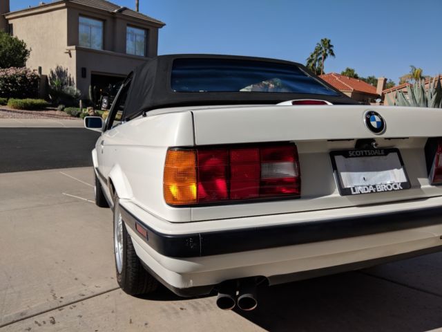 1992 white BMW 3-Series Convertible