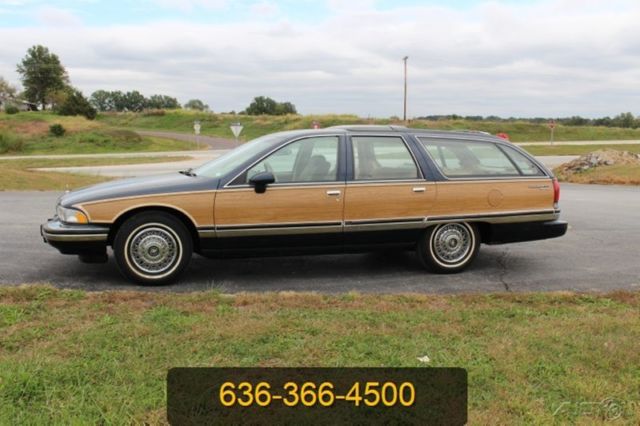 1992 Blue Buick Roadmaster Wagon