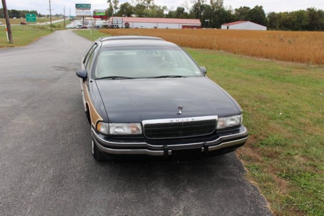 1992 Blue Buick Roadmaster Wagon
