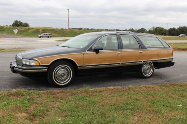 1992 Blue Buick Roadmaster Wagon
