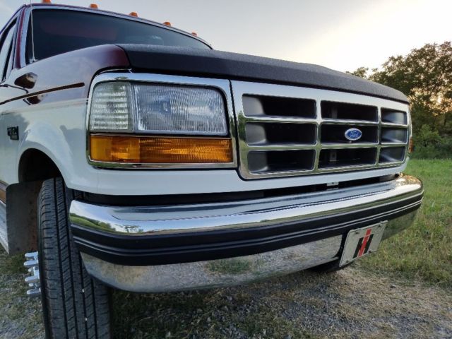 1992 Burgandy/White Ford F-350 Crew Cab Pickup