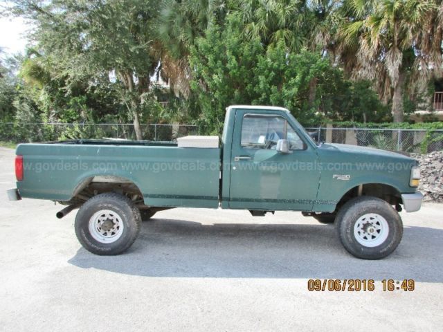 1992 Green Ford F-350 Standard Cab Pickup