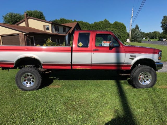 1992 Red Ford F-250 Extended Cab Pickup