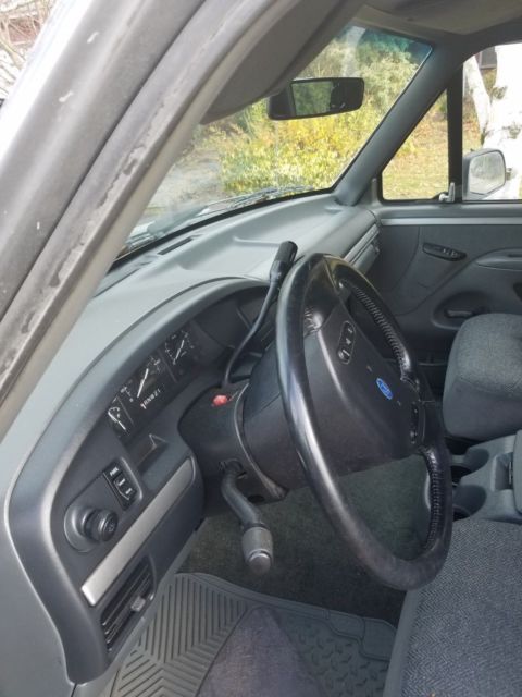 1992 Gray Ford F-150 Extended Cab Pickup