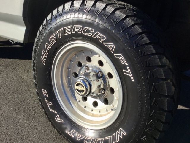 1992 Silver Ford Bronco SUV