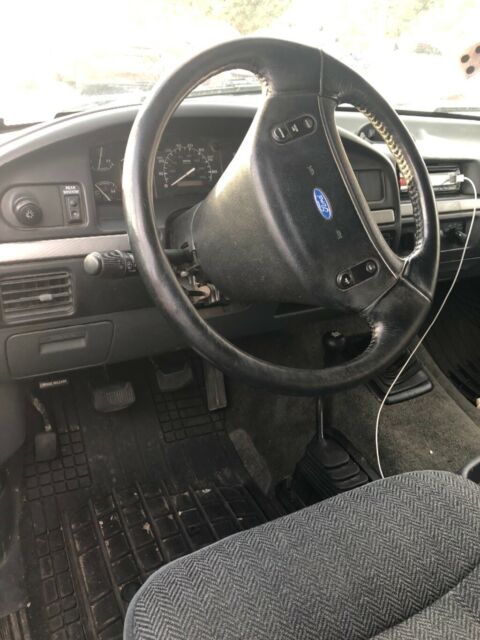 1992 White Ford Bronco SUV