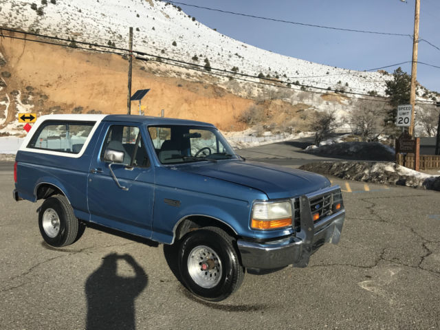1992 Blue Ford Bronco SUV