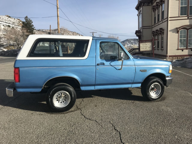 1992 Blue Ford Bronco SUV