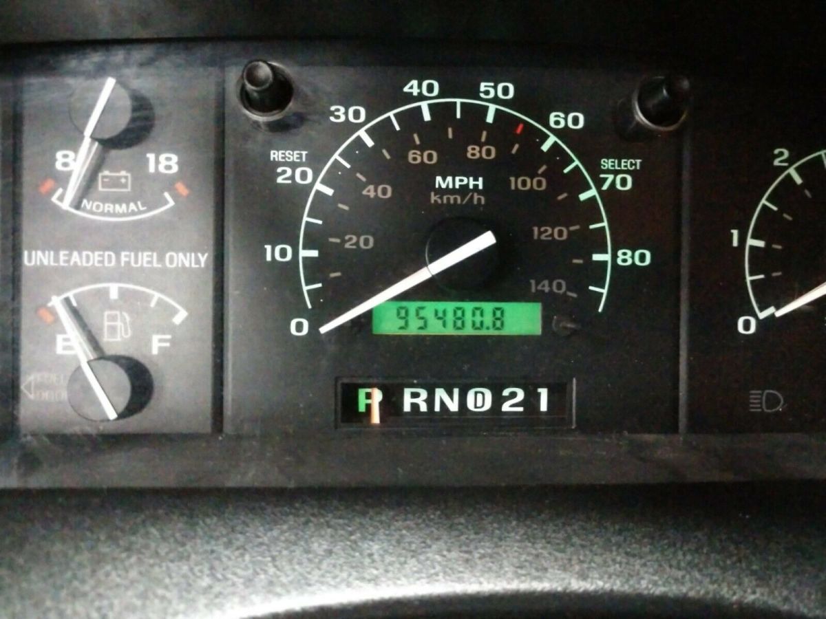 1992 Silver Ford Bronco SUV