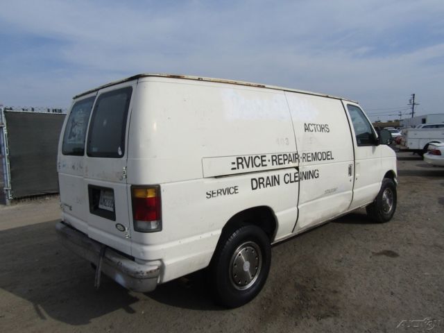1992 White Ford E-Series Van Minivan/Van