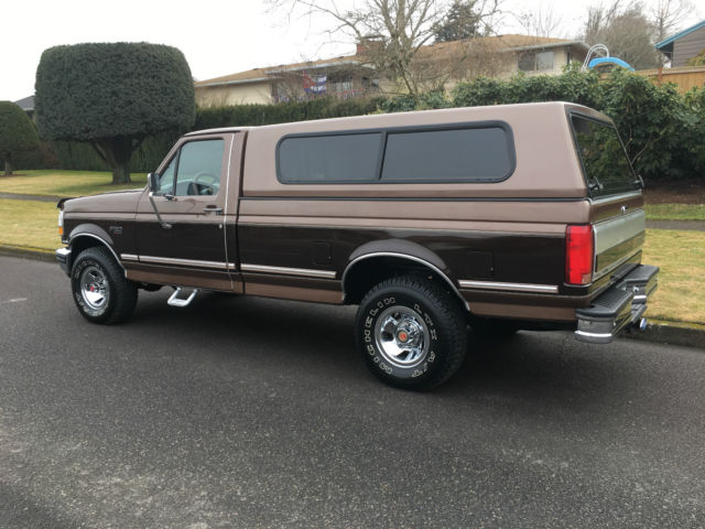 1992 Brown Ford F-150 Standard Cab Pickup