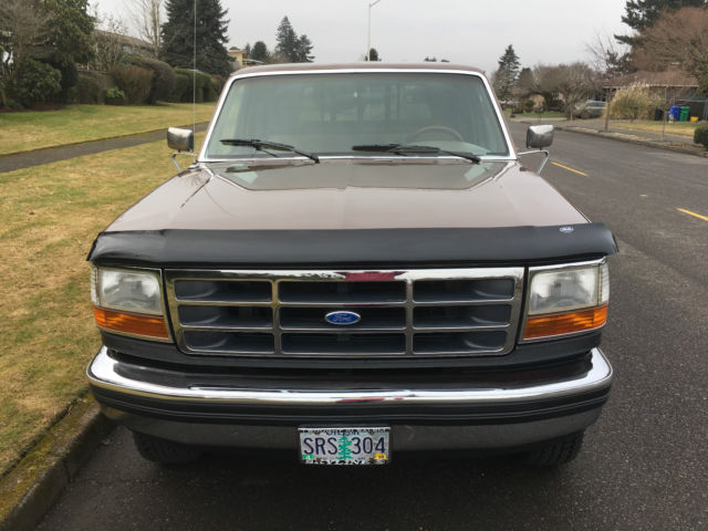 1992 Brown Ford F-150 Standard Cab Pickup