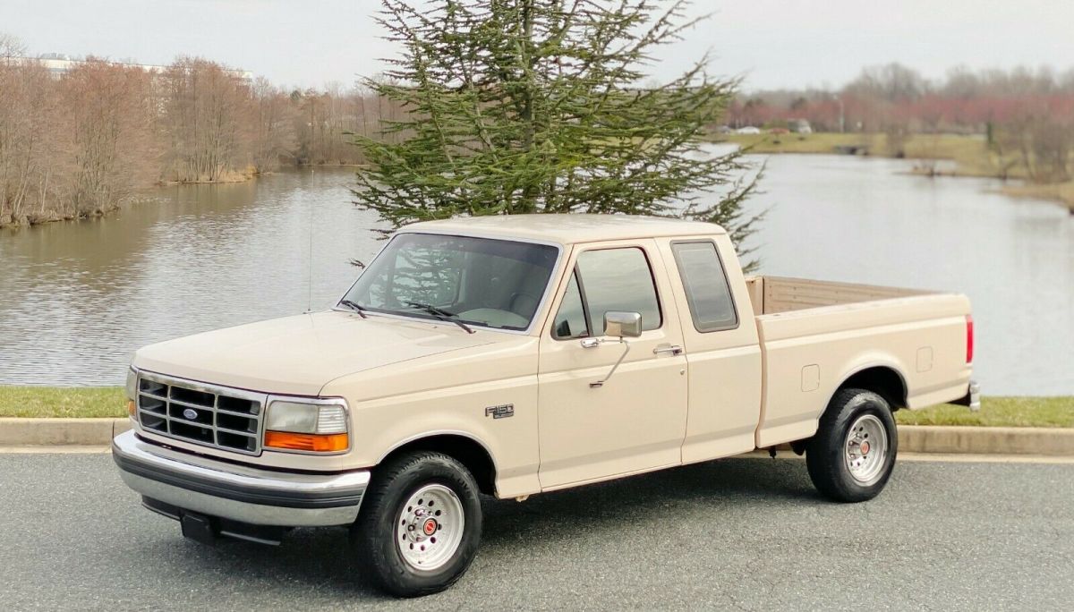 1992 Tan Ford F-150