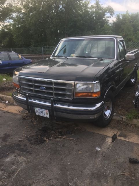 1992 Black Ford F-150 Standard Cab Pickup